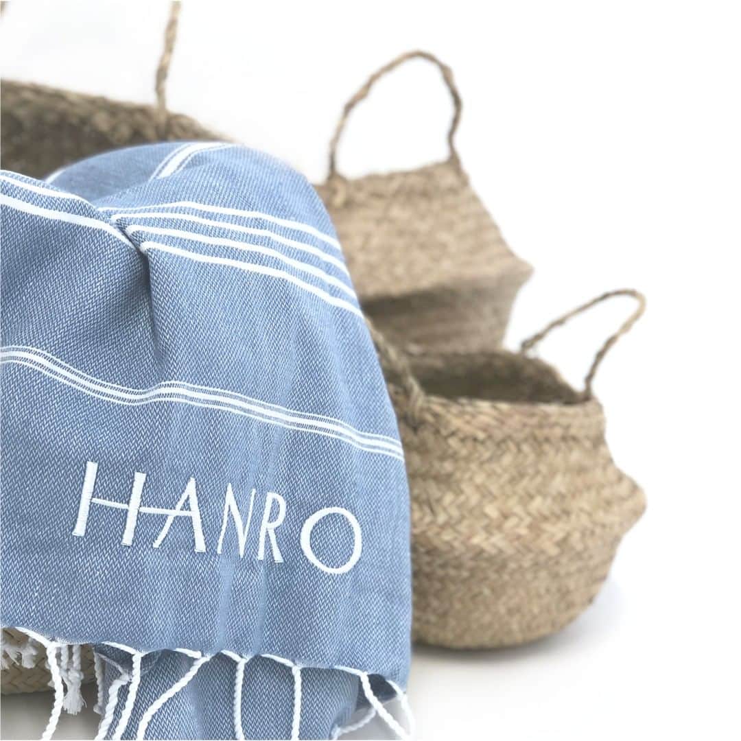 ハンロさんのインスタグラム写真 - (ハンロInstagram)「Getting ready for holidays ☀️ #hanro #SpringSummer19」3月25日 3時47分 - hanro.official