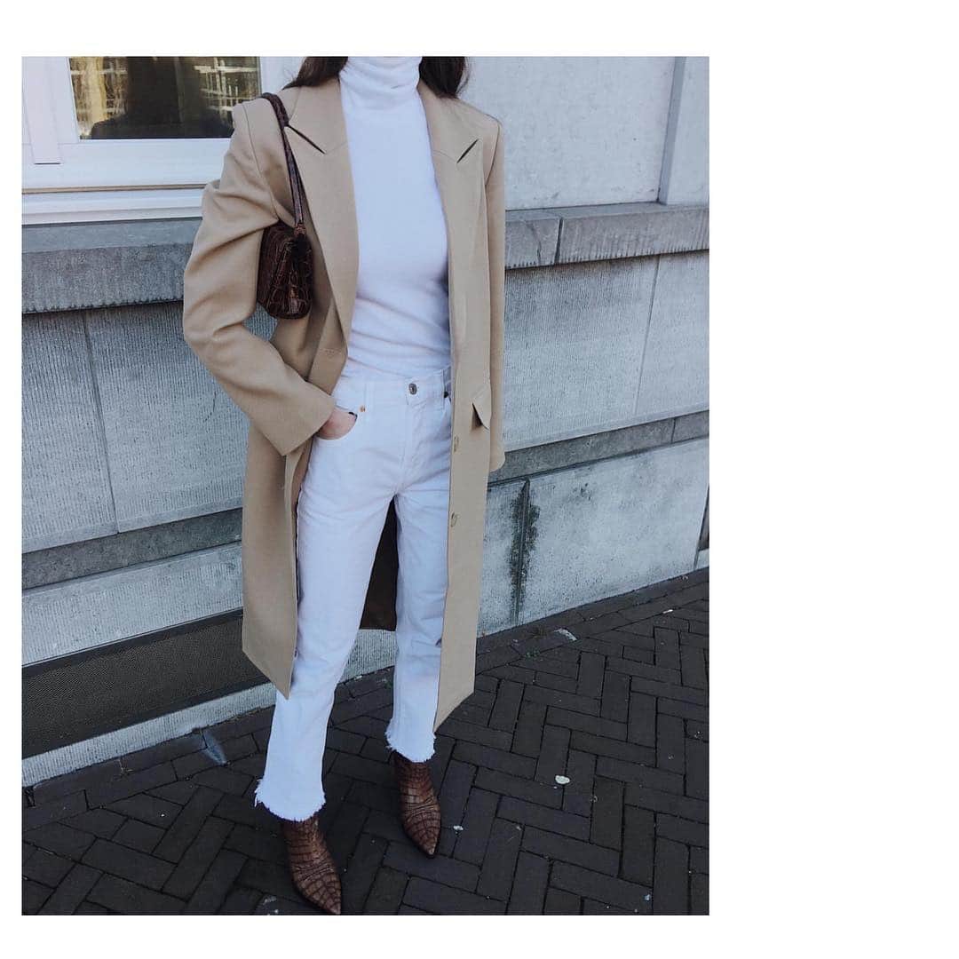 のインスタグラム：「Annemiek ✨✨ @modedamour wearing #dorotheeschumacher #ss19 #boots #BreatheHavana #streetstyle #sundays #Modedamour #weekends #style #inspiration #styleinspo ✨✨」