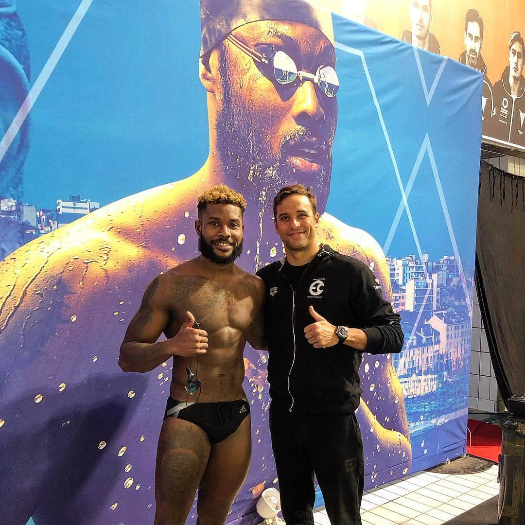 チャド・ルクロさんのインスタグラム写真 - (チャド・ルクロInstagram)「Great to see you bro @mehdymetella in your home pool, thanks again to everyone for the support 🇫🇷❤️」3月25日 4時23分 - chadleclos92