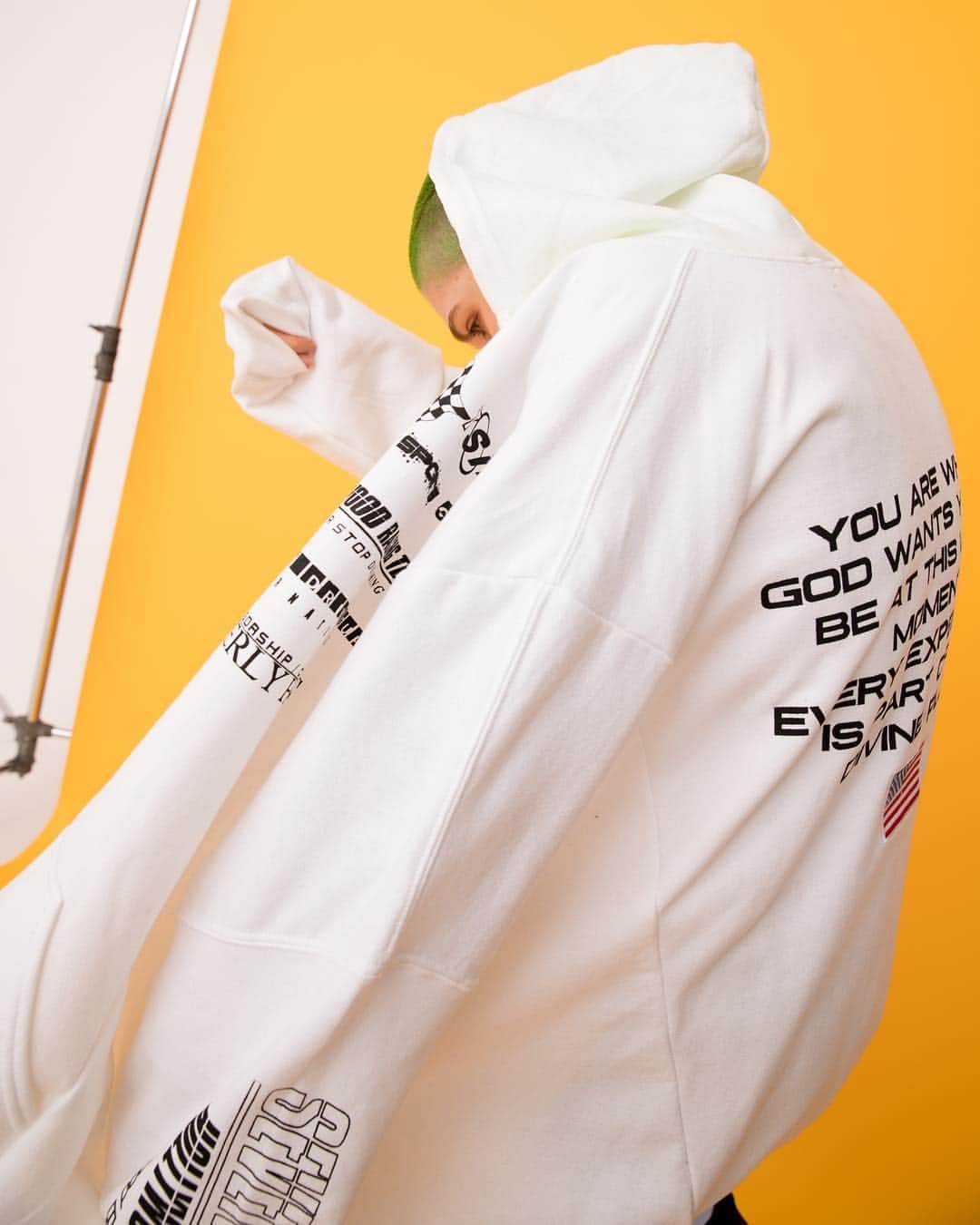 植野堀誠さんのインスタグラム写真 - (植野堀誠Instagram)「@sevensins_hollywood #racingcollection fake sponsors printed big hoodie white. #limited30」4月8日 23時26分 - makotouenobori