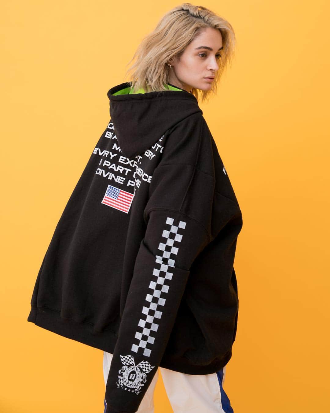 植野堀誠さんのインスタグラム写真 - (植野堀誠Instagram)「@sevensins_hollywood #racingcollection fake sponsors printed big hoodie black. #limited30」4月8日 23時30分 - makotouenobori