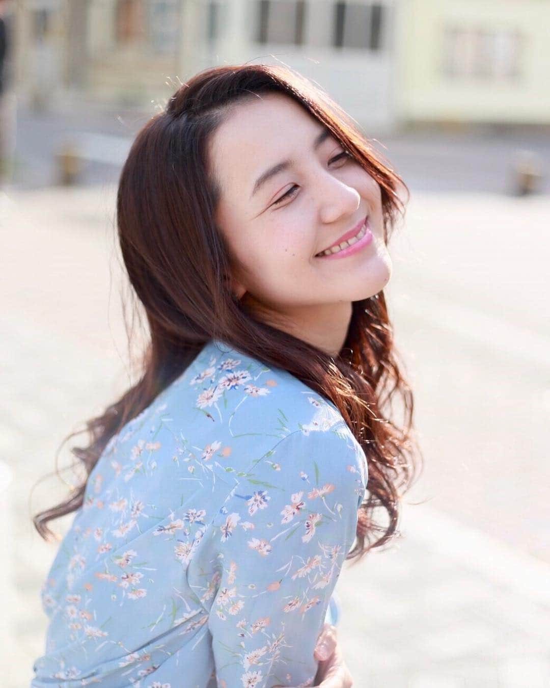 のインスタグラム：「❀ 先月、今月は毎日武道館を眺めつつ研修です。 そろそろ桜も終わりですね(´ ` ) ・ ・ ✄ @vicsroots.ouji ・ #撮影#サロンモデル#サロン撮影#撮影モデル#被写体#作品撮り#撮影依頼募集#サロモ#東京#ヘアモデル#ポートレート#ポートレートモデル#ファインダー越しの私の世界#写真好きな人と繋がりたい#hairmodel#hairstyle#hair#tokyo#shooting#japanese#portrait」