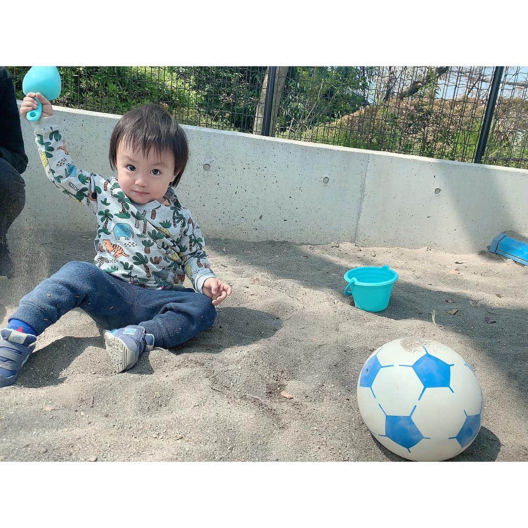 川崎希さんのインスタグラム写真 - (川崎希Instagram)「公園だよ〜💓💓💓 #play #mud #1years7month」4月8日 23時53分 - kawasakinozomi