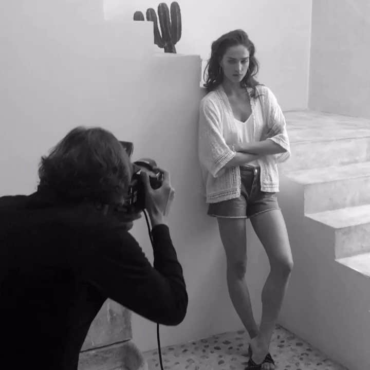 クーカイのインスタグラム：「Backstage avec @valentinebouquet  Découvrez la suite de notre collection Printemps-Été 2019 . . . #kookaiette #fashion #outfit #shooting #backstage」