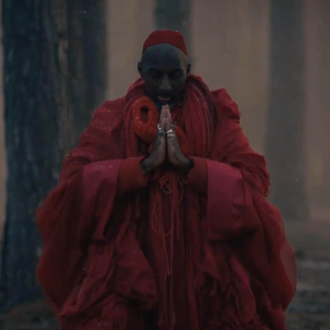 VICEさんのインスタグラム写真 - (VICEInstagram)「🎬 @kamasiwashington’s new short film is a trippy, insightful expansion of his music. 🙏🏿💽 Watch the trailer at our link in bio.」4月9日 0時15分 - vice