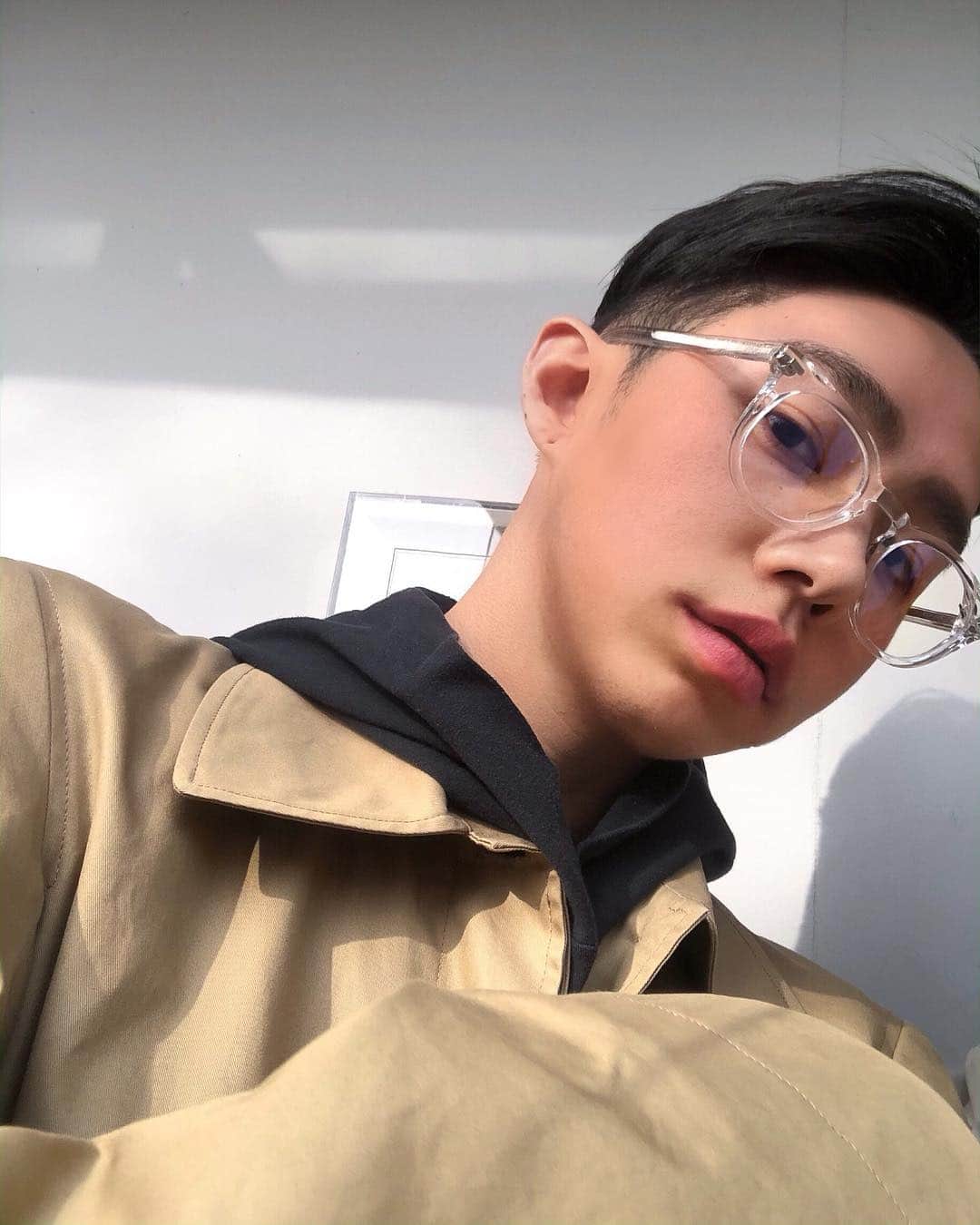 Junyoungさんのインスタグラム写真 - (JunyoungInstagram)「헨타이센세」4月9日 0時13分 - yanggeng88