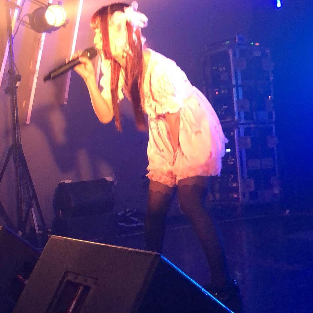 絵仁さんのインスタグラム写真 - (絵仁Instagram)「live girl ♡ ♡ ♡ #stage #live #ssw #singer #singersongwriter #idol #japanesegirl #japan #morph #roppongi #happiness #sweetlolita #ribbon」4月9日 0時14分 - eni_tc