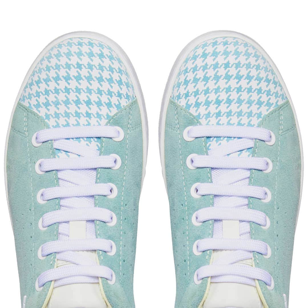 のインスタグラム：「TWO-TONE PIED DE POULE: Breathe and #walk freely with our JAYSEN sneakers that will let you feel #stylish and at your ease, for a fresh summer look.」