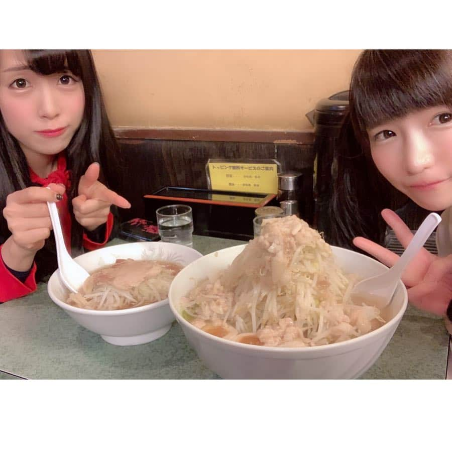 もえのあずきさんのインスタグラム写真 - (もえのあずきInstagram)「ラーメン二郎さんデート❤️ 豚ダブル大の野菜マシマシ脂マシマシ&脂カタマリ🍜💓 #ラーメン二郎#二郎系ラーメン #らーめん二郎 #野菜マシマシ #アブラマシマシ#アブラカタマリ#豚ダブル」4月8日 15時42分 - moeazukitty