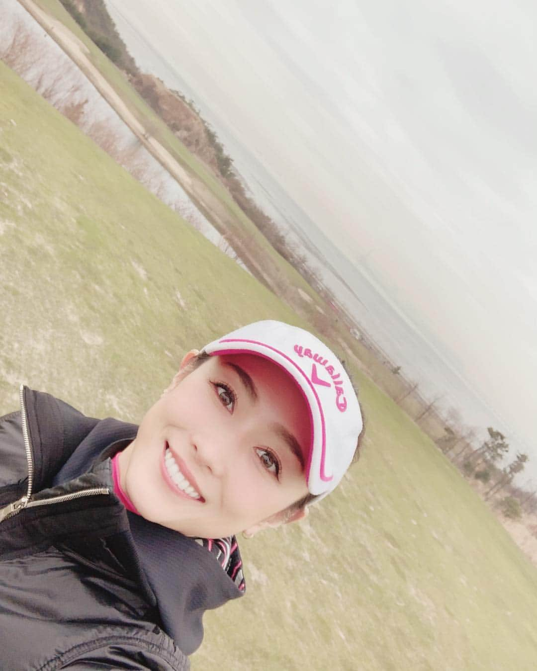 杏さゆりさんのインスタグラム写真 - (杏さゆりInstagram)「golf@korea🏌️‍♀️✨ 韓国でゴルフ😊 . ドライバーが気持ちよく当たる様になって嬉しい😆✨ イップス克服してきたかな？🤗 . #ゴルフ #golf #韓国 #korea #インチョン #仁川 #incheon #sky72 #sky72golfclub  #ハヌルコース  #杏さゆり #SayuriAnzu」4月8日 15時50分 - anzu_sayuri_official