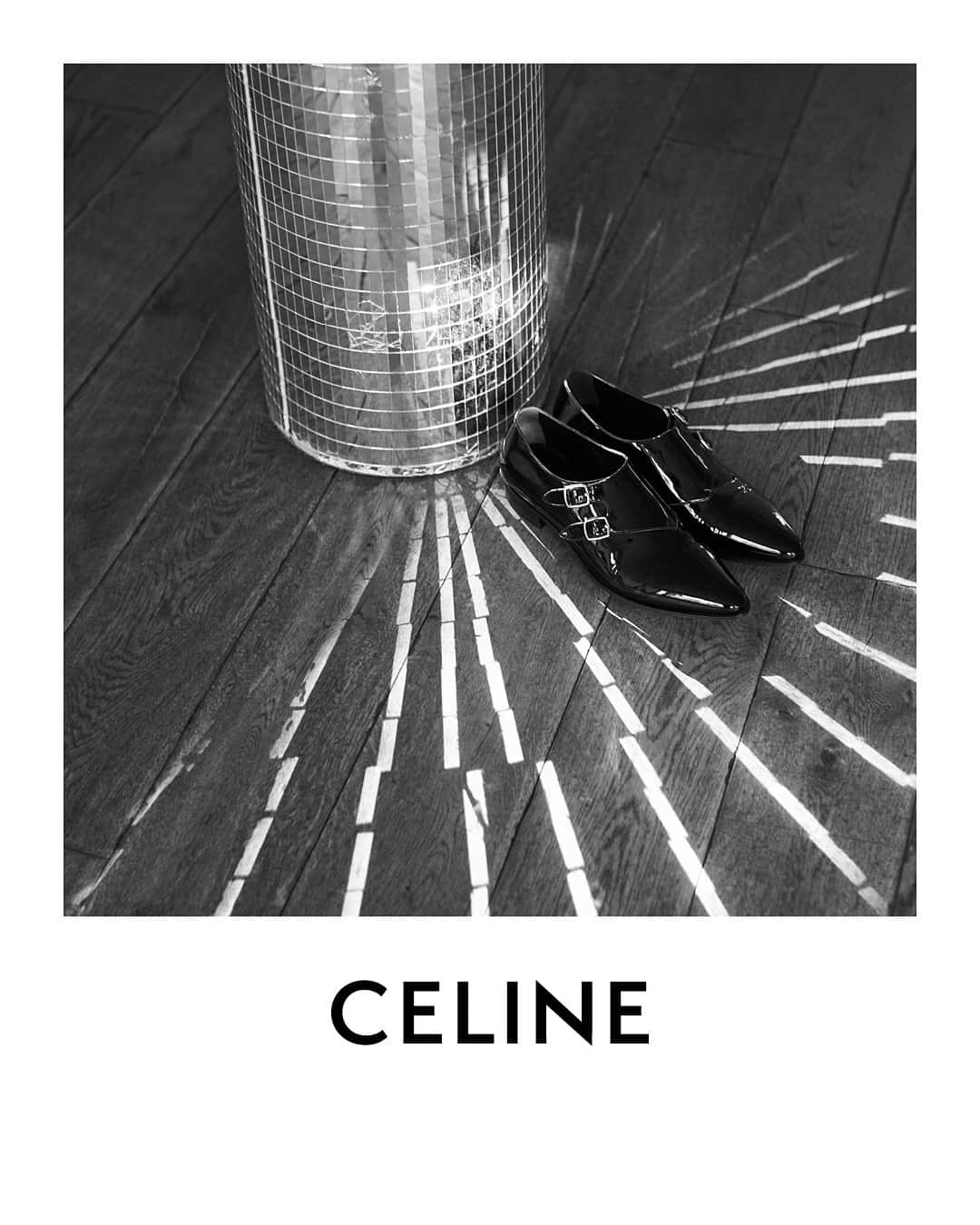 Celineさんのインスタグラム写真 - (CelineInstagram)「CELINE JACNO DOUBLE BUCKLE SHOE ⠀⠀⠀⠀⠀⠀⠀ SUMMER 19 COLLECTION AVAILABLE NOW IN STORE AND CELINE.COM ⠀⠀⠀⠀⠀⠀⠀ #CELINEBYHEDISLIMANE」4月8日 15時52分 - celine