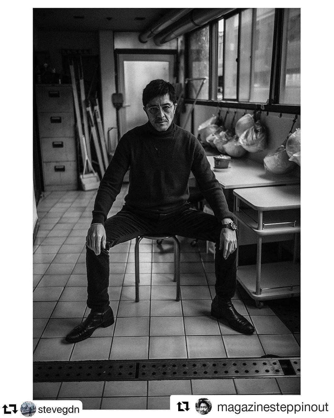 のインスタグラム：「#Repost @magazinesteppinout ・・・ #repost @stevegdn ・・・ Atsushi Yanaka, from the Tokyo Ska Paradise Orchestra.  Shot for magazine Steppin Out, now out in kiosk. @a.yanaka @magazinesteppinout  東京スカパラダイスオーケストラの谷中さんを撮影しました。 今出てるステッピンアウトにてチェック下さい！ . . . #portrait #tokyoskaparadiseorchestra #yanakaatsushi #東京スカパラダイスオーケストラ #谷中敦」