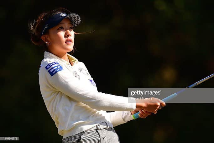 エイミー・コガさんのインスタグラム写真 - (エイミー・コガInstagram)「Thank you Katsuragi Golf Club for hosting the Yamaha Ladies Open!✨I was able to make the cut but couldn’t play my best during the weekend😭 thank you to all the sponsors, volunteers, staffs, fans, family and friends for making all this possible! Can’t wait to tee it up at the Studio Alice Women’s Open at Hanayashiki this week!🌸 #jlpga #yamahaladiesopen #shizuoka  Yamaha Ladies Open🌸 葛城でプレーするのすっごく楽しみにしてたのにいっぱいもったいないショットをうっちゃてスーパーくやしいです😭 またらいねんリベンジします！💪 こんしゅうのスタジオアリスオープンもがんばりますー😆✨ #エイミーコガ  #さいごはyumikosanとerikachan」4月8日 16時11分 - eimango