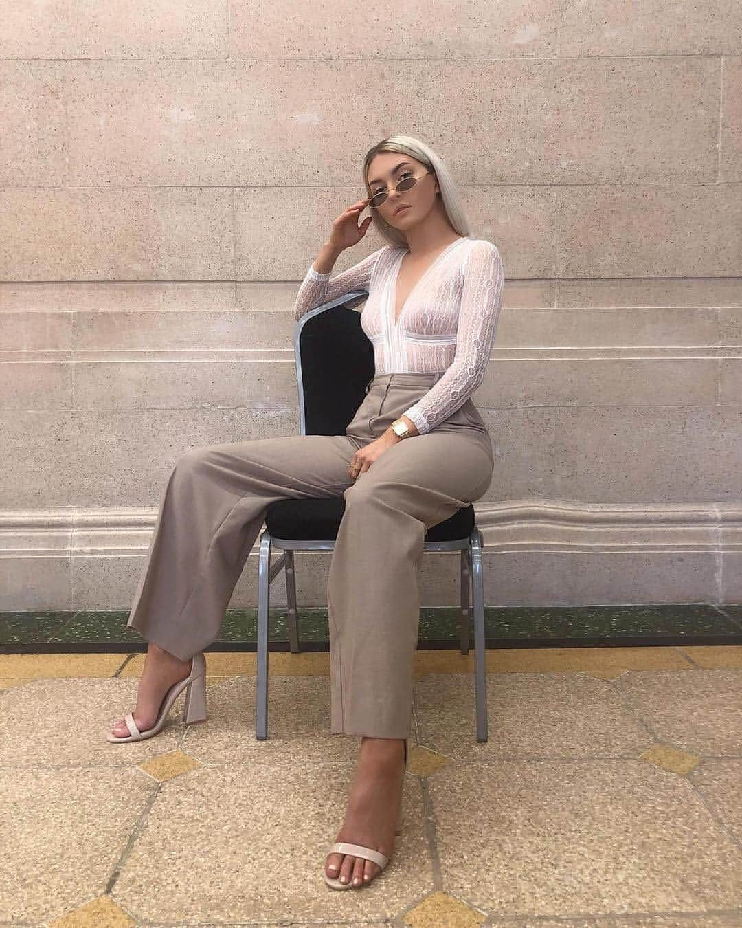 Public Desireさんのインスタグラム写真 - (Public DesireInstagram)「Remind them who's boss💁‍♀️💸 (📸: @becwatkinson) Shop TESS £29.99 + White Lace Open Back Bodysuit £19.99 #lookofthebae #pdbae Tap to shop ☝」4月8日 16時23分 - publicdesire