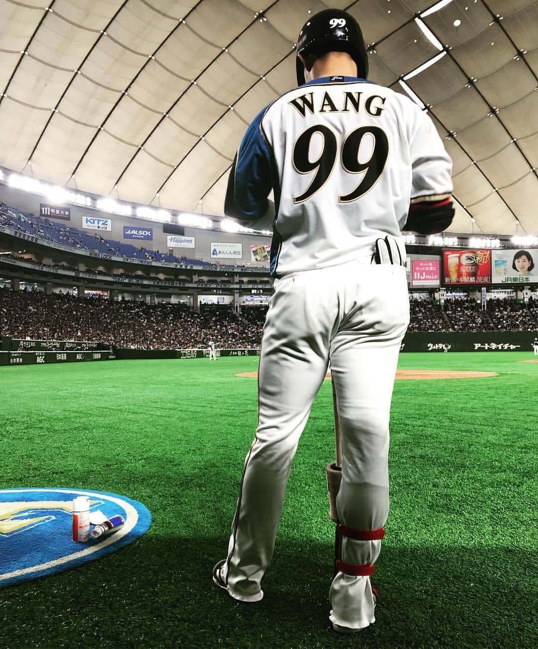 北海道日本ハムファイターズさんのインスタグラム写真 - (北海道日本ハムファイターズInstagram)「99 #lovefighters #飛び出せ新時代 #王柏融 #99 #チーム首位打者」4月8日 16時25分 - fighters_official