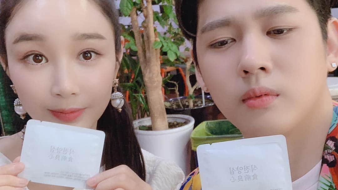 ロンさんのインスタグラム写真 - (ロンInstagram)「감사합니다 덕분에 부담없이 다이어트중에 맛있는거 많이 먹었습니다 @ksh37 김승현 선배님 감사합니다😆 #오울코리아 #식전양심식후반성 #인생다이어트 #김승현 #이사강 #론 #다이어트」4月8日 16時40分 - chun_byoung_hwa