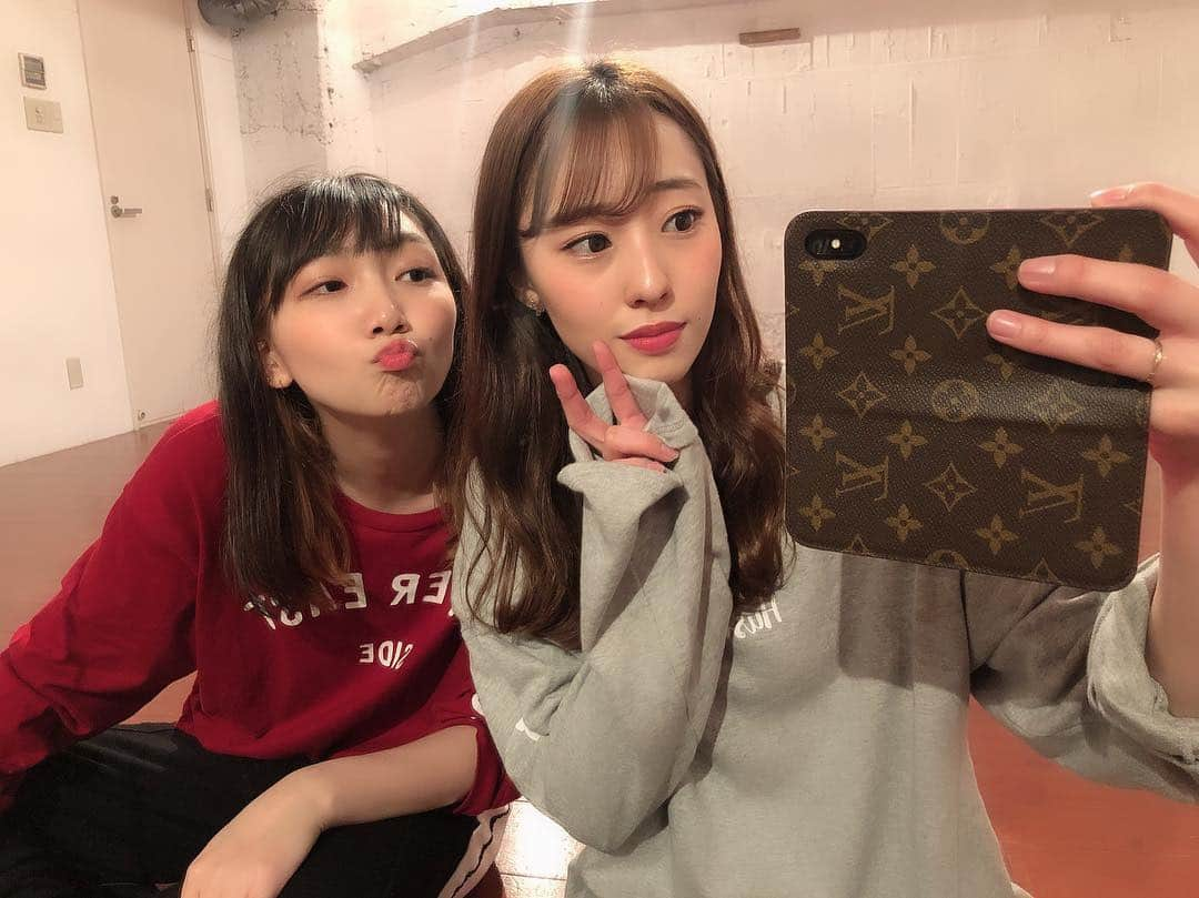 藤江れいなさんのインスタグラム写真 - (藤江れいなInstagram)「ゆきのしんと12年ぶりに 一緒に踊ってきた😛♡ #幼馴染 #スマイルポンチ」4月8日 17時40分 - 01nyan0201