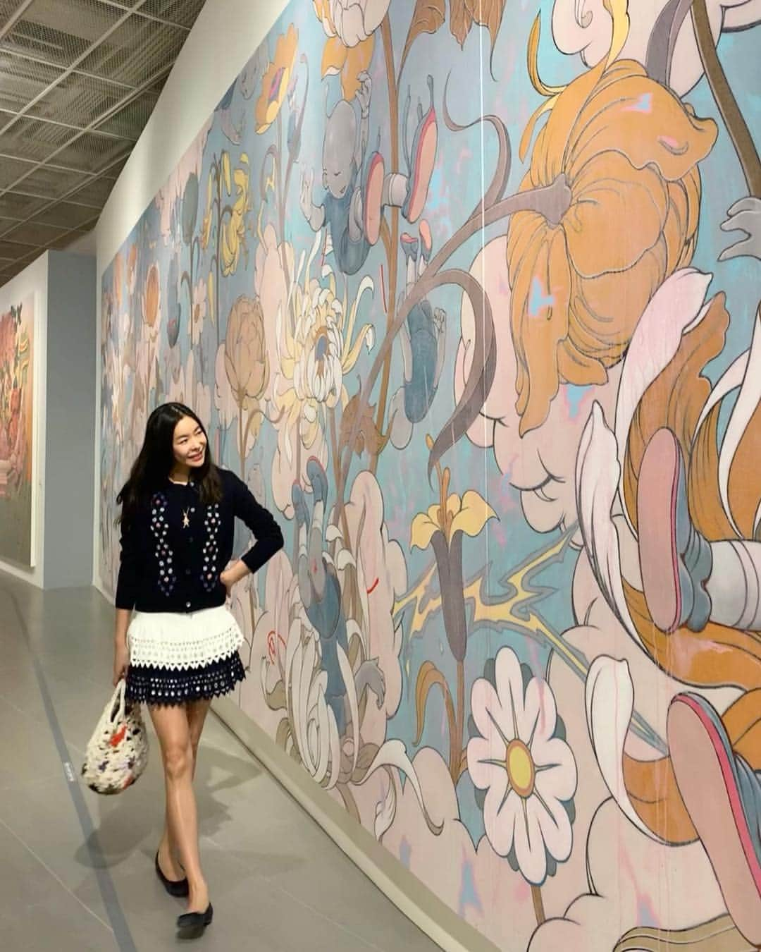 リー・ウネ・ヨンさんのインスタグラム写真 - (リー・ウネ・ヨンInstagram)「#이혜영 #jamesjean #EternalJourney #lottemuseum “올해 꼭 봐야 할 전시!! 👀 제임스 진의 ‘끝없는 여정’”」4月8日 17時48分 - leehaeyoung1730