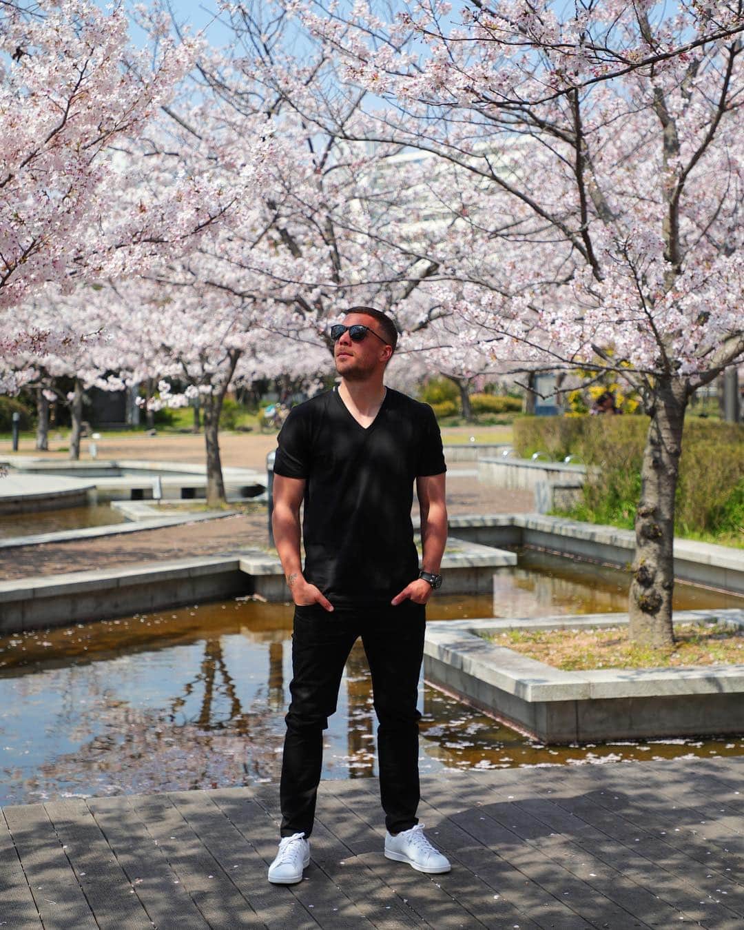 ルーカス・ポドルスキさんのインスタグラム写真 - (ルーカス・ポドルスキInstagram)「Spring is here! Love Japan and all its facets 🙏🏼🇯🇵🌸 #culture #japanese #cherryblossom」4月8日 17時52分 - lukaspodolski
