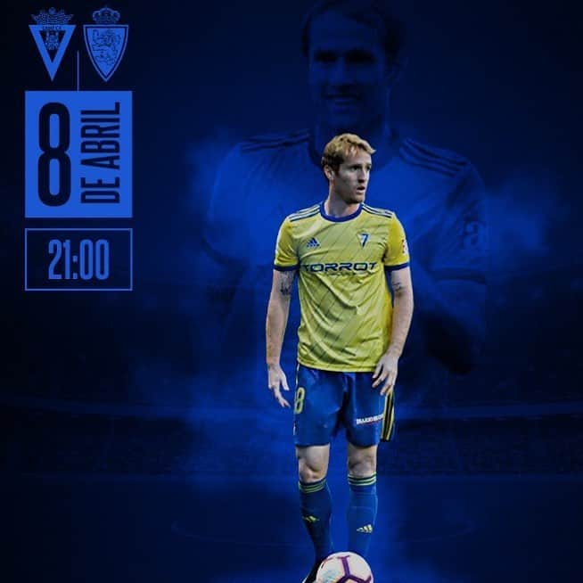 アレハンドロ・フェルナンデス・イグレシアスのインスタグラム：「Partidazo en el que os necesitamos a todos!! Vamos Cádiz! 💛💙 #LateCarranza  #Mehandichoqueelamarillo #AF8」