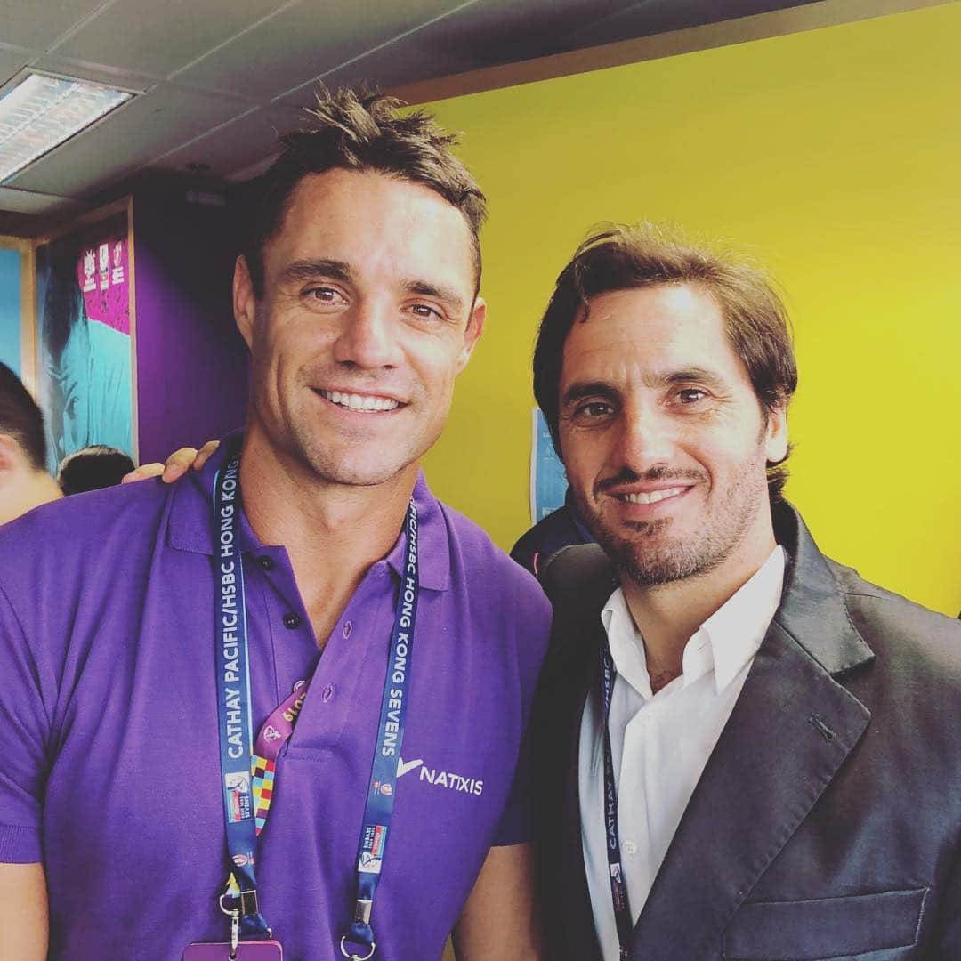 ダニエル・カーターさんのインスタグラム写真 - (ダニエル・カーターInstagram)「Thanks @natixis_corp for a fun weekend up in Hong Kong at the @worldrugby7s. Congratulations @fijirugbyunion for yet another title 👏🏽 #hongkong #rugby7s」4月8日 18時12分 - dancarter_