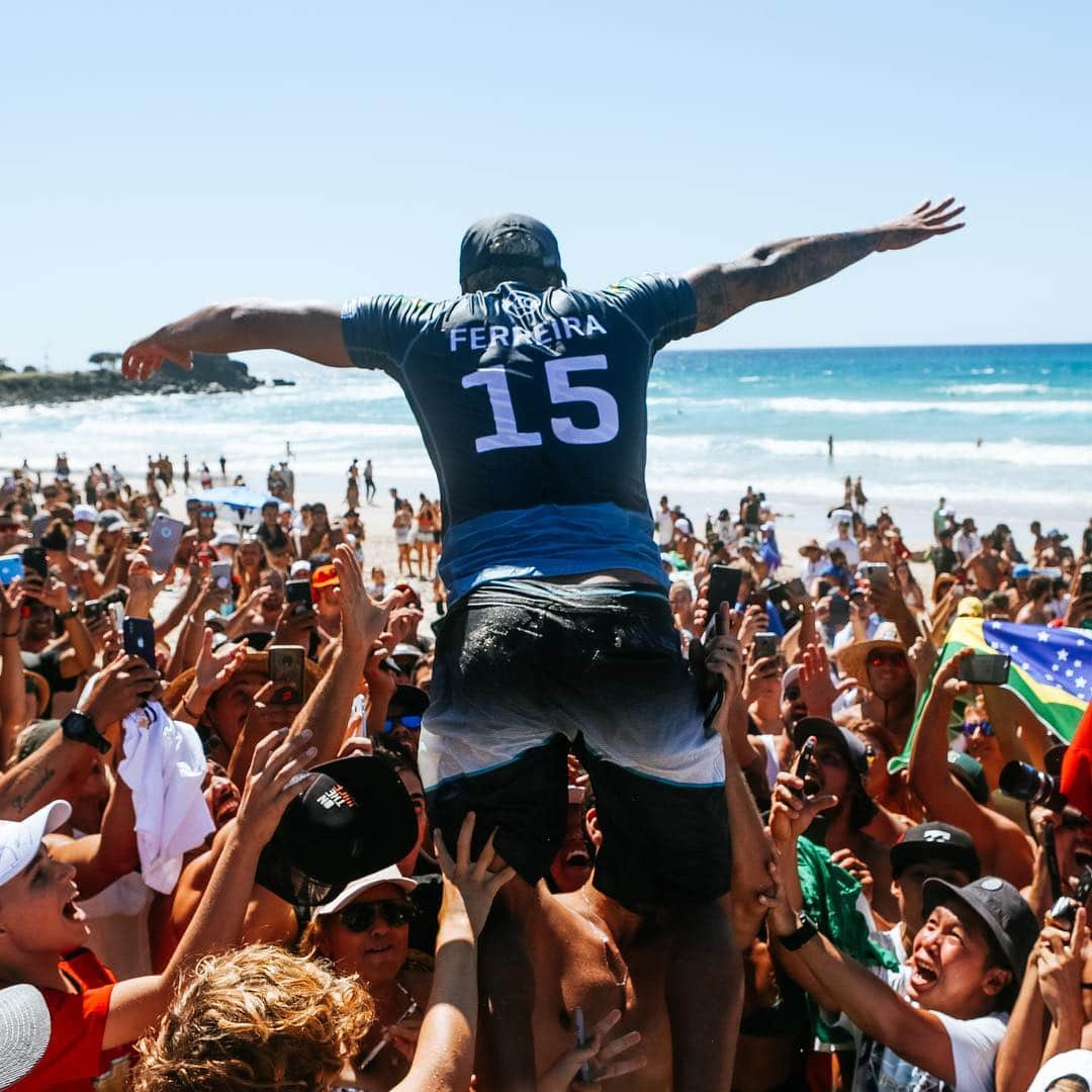 オリンピックチャンネルさんのインスタグラム写真 - (オリンピックチャンネルInstagram)「Caroline Marks 🇺🇸 and Italo Ferreira 🇧🇷 won the opening stop of the World Surf League, Championship Tour which took place at Duranbah Beach, Australia.  In addition to the year’s first elite surfing event, it also marked the first Championship Tour event to award equal prize money to the female and male competitors.  @wsl」4月8日 18時27分 - olympicchannel_x