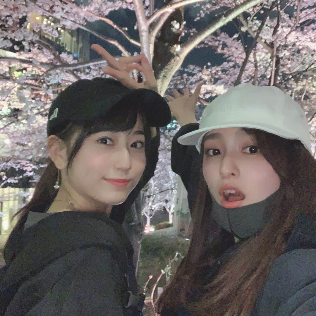 喜多乃愛さんのインスタグラム写真 - (喜多乃愛Instagram)「♥ そろそろ桜が散る時期😢🌸 今年も綺麗だったな✨ 少し前だけど、愛ちゃんと夜桜見てきたよ〜🌙*ﾟ 2人ともめっちゃ笑ってる、、！ いい写真〜☺️ #吉川愛 ちゃん #のあいちゃん」4月8日 18時27分 - kitanoa_official