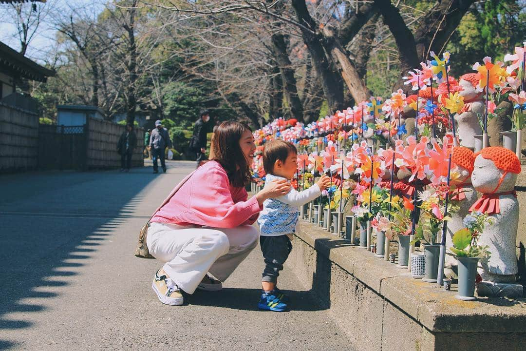 磯部映見さんのインスタグラム写真 - (磯部映見Instagram)「👼🏻🌸 子供はほんとに宝だなと思う、そんな春。 #angelaboveus」4月8日 18時29分 - aimee_isobe