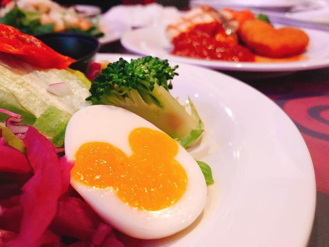 MAX鈴木さんのインスタグラム写真 - (MAX鈴木Instagram)「かわいいのら  #lunch」4月8日 18時40分 - max_suzuki