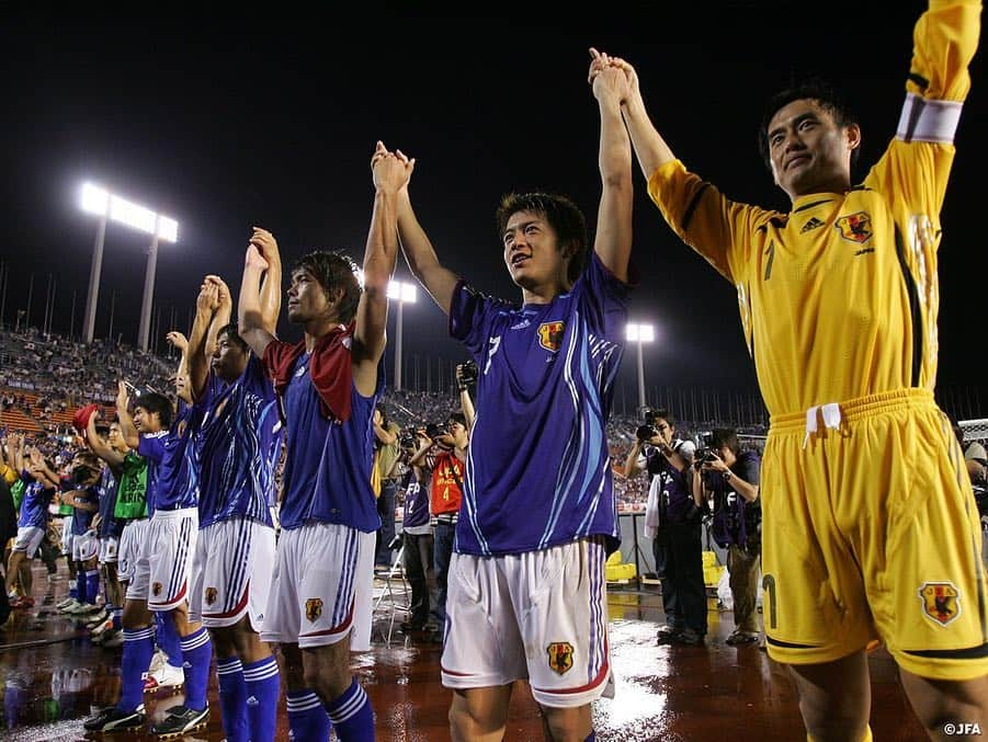 日本サッカー協会さんのインスタグラム写真 - (日本サッカー協会Instagram)「【ファミリーマート先行販売受付中！】キリンチャレンジカップ2019（6/5＠豊田スタジアム）の対戦国が #トリニダードトバゴ （@ttfafootball ）🇹🇹に決定❗️前回対戦を📸でプレイバック②❗️ ・ 📅2006.8.9 📍東京/国立競技場 キリンチャレンジカップ2006 日本 2-0 トリニダード・トバゴ ⚽得点 17' 22' 三都主アレサンドロ ・ 2006FIFAワールドカップドイツのブラジル代表戦から48日、イビチャ・オシム監督率いる日本代表が国立競技場に登場。三都主の2ゴールでトリニダード・トバゴ代表に快勝した。またこの日は闘莉王、鈴木、山瀬、田中、我那覇、小林、栗原、中村、坂田らが代表初キャップを刻んだ。 ・ [監督] イビチャ・オシム ・ [出場選手] #川口能活 #三都主アレサンドロ →86'#坂田大輔 #坪井慶介　→60' #栗原勇蔵 #田中マルクス闘莉王 #駒野友一 #鈴木啓太 #山瀬功治　→56' #小林大悟 #田中隼磨 #長谷部誠　→74' #中村直志 #我那覇和樹　→66' #佐藤寿人 #田中達也 ・ [控え選手] #山岸範宏 #青山直晃 ・ キリンチャレンジカップ2019 2019年6月5日(水)  愛知／豊田スタジアム SAMURAI BLUE🇯🇵vs🇹🇹トリニダード・トバゴ代表 👉詳しくは JFA.jpへ ・ #jfa #daihyo  #SAMURAIBLUE」4月8日 18時42分 - japanfootballassociation