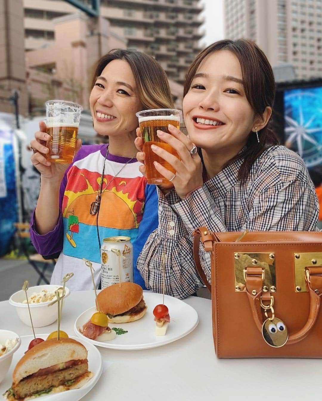猪鼻ちひろさんのインスタグラム写真 - (猪鼻ちひろInstagram)「🍺﻿ 明日発売されるSORACHI1984の試飲体験してきました！﻿ 1984年に北海道の空知郡上富良野町で生まれ、幾多の苦難を乗り越え世界に認められた伝説のホップ「ソラチエース」 飲みやすくて美味しかった👏🏻﻿ ﻿ 明日までガーデンプレイスで開催されているこのイベントでは、ソラチエースのストーリーがわかるシアター上映もあって、美味しさの秘密などを知ることができて嬉しかった☺️﻿ ひとつの商品をつくりあげるまでの年数とか熱意とか大変さとか、、想像を遥かに超えて物凄かった。 かっこよかったなぁ🌎 #サッポロビール #ソラチエース #SORACHI1984#PR#DRINK」4月8日 18時45分 - inohanachihiro