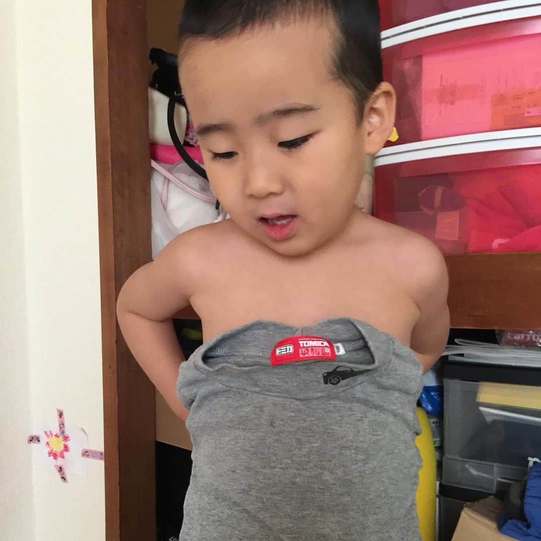 鈴木夏未さんのインスタグラム写真 - (鈴木夏未Instagram)「春休みの想い出① ・ ・ セルフビスチェ作ってふざけてた ・ ・ ってゆーか、背景ぐちゃぐちゃ！ ・ ・ #ビスチェ」4月8日 18時57分 - natyumisuzuki
