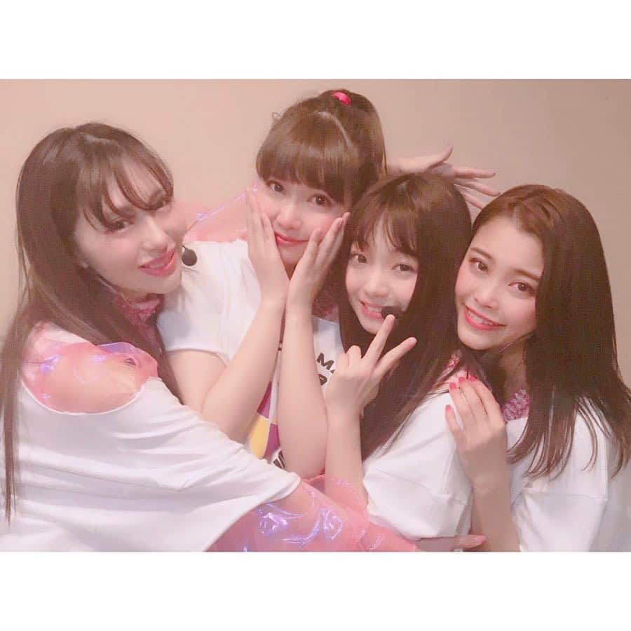 西脇彩華さんのインスタグラム写真 - (西脇彩華Instagram)「＊ #Forever9nine ・ 最高の時間でした😭✨ ・ 悔いなく全部を出し切れたと思います🙏🙏 ・ 来てくれたみなさんはどうでしたか？？✨ わたしはみんなの気持ち、全部受け取ったつもりですが☺️💓ふふふ ・ 9nineとファン9 せーので力強く一歩を踏み出した日。 新しい記念日です！！✨☺️ ・ これからも笑顔で楽しく頑張ろう💓💓 ・ とにかく、自分を信じていろんなことにチャレンジしていこうと思います！！！ 皆様変わらずよろしくお願いします🤲✨ ・ 9nineは永遠！ ファンのみんな、チーム9nineのみんな、ライブを一緒に作って下さった最高のスタッフの皆さま、いつも支えて下さる関係者の皆さま、家族、友達、仲間。みんなに感謝です。 ありがとうございました！！！🙏🙏🙏 ・ #9nine #西脇彩華 #ちゃあぽん #39F9」4月8日 19時09分 - chapon_930