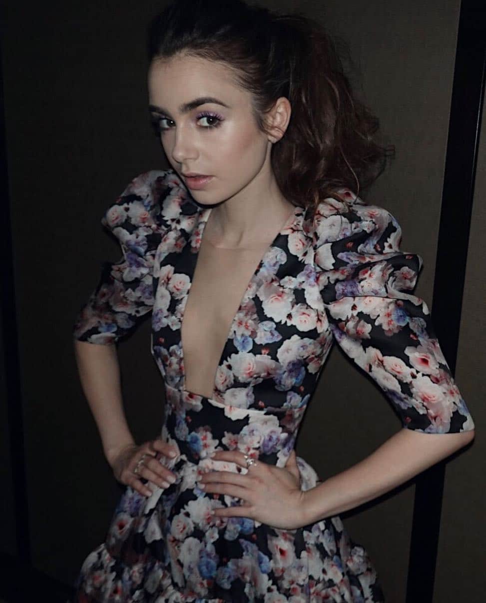 Vincent Oquendoさんのインスタグラム写真 - (Vincent OquendoInstagram)「Day 1 with my boo boo #lilycollins 🥰」4月9日 0時35分 - makeupvincent