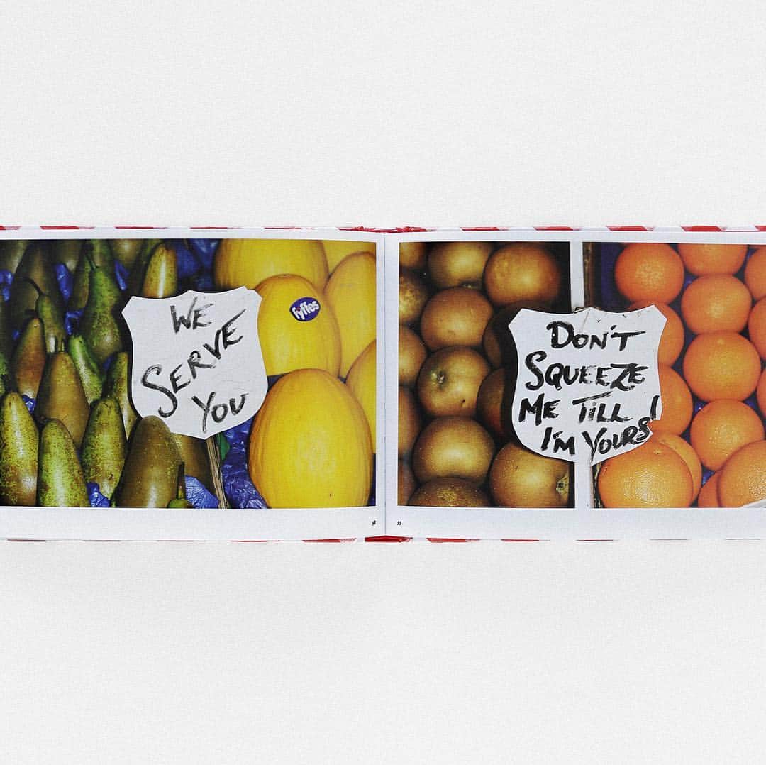 Sophie Hulmeさんのインスタグラム写真 - (Sophie HulmeInstagram)「#SophieHulmeBookClub Coffee break. The Bolt and one of our favourites - Martin Parr’s Real Food. Yum.」4月9日 0時40分 - sophie_hulme