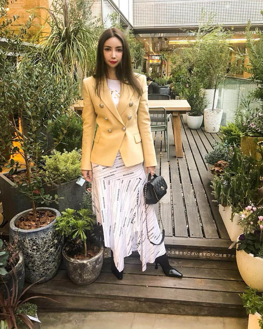 のインスタグラム：「🍀🍀🍀 #fashion #fashionista #code #codenate #outfits #ootd #ファッション #ファッションコーデ #コーデ #luxury #ラグジュアリー #love #happy#chanel#シャネル#balmain#バルマン#versace #balenciaga #バレンシアガ #celine #セリーヌ」