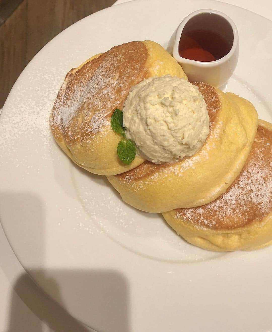 NANAMIさんのインスタグラム写真 - (NANAMIInstagram)「珍しく甘いもの食べたくて ずっっと行きたかった幸せのパンケーキ🥞🍴 はぁ幸せっっっ ☺︎ご満悦 ☺︎」4月8日 19時25分 - nanami023