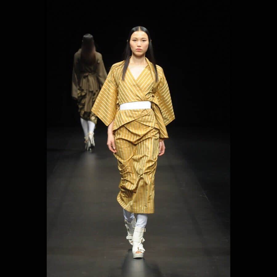 SATORU JAPAN Inc.さんのインスタグラム写真 - (SATORU JAPAN Inc.Instagram)「#AmazonFashionWeekTokyo ◆Asian Fashion Meets TOKYO (Indonesia) Eri 2019 A/W Collection @eridani_8eri Model: #希実 #Nozomi @nozomiracle ． #eri #indonesia #東京コレクション #東コレ #ファッション #コーディネート #アパレル #ショー #ファッションショー #ランウェイ #モデル事務所 #モデル #サトルジャパン #amazonfashionweek #amazonfashionweektokyo #tokyofashionweek #amazonfwt #19aw #show #runway #catwalk #fashion #fashionshow #model #modelagency #satorujapan #tokyo」4月8日 19時33分 - satorujapan_official