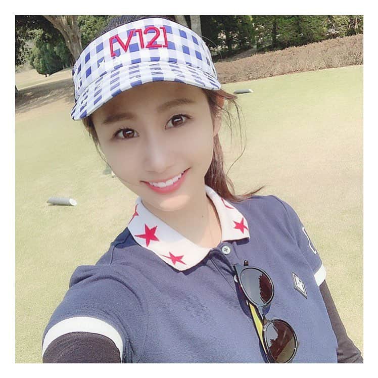 筒井萌子のインスタグラム：「* 昨日は全身 @v12golf_official さんのウエア🦁⭐️ 皆んながウエア可愛い〜と大絶賛してくれた☺️✨ 星が大好きな私は着ててウキウキする◡̈⃝🌸 ・ #筒井萌子 #女優 #actress #モデル #model #岡山  #shooting #instagood #instalike #converse #撮影 #followme #instalike #ブリヂストンゴルフ #tommyjeans #dhoric #snidel #lee #ゴルフ #ゴルフ女子 #ゴルフコーデ #골프 #좋아요반사 #좋아요그램 #좋아요환영 #데일리그램 #패션 #오오티디 #카페 #카페 #ジャパンゴルフフェア」