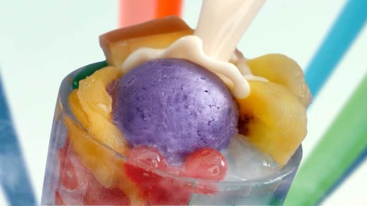 アン・カーティスのインスタグラム：「It’s that time of the year! Hello Summer! Hello Halo-Halo cravings!!! 💘 With #AngelEvaporada may dagdag 40ml pa! Dagdag halo-halo, Angel linamnam! So happy to be with one of my fave singing partners, my Sestra @jascurtissmith! My fave part sa halo-halo aside from the evaporada is nata de coco! As in! What’s yours?」