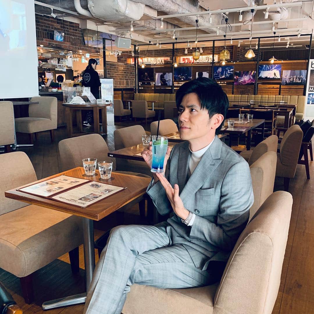 青木源太さんのインスタグラム写真 - (青木源太Instagram)「渋谷のback number cafe 。 「雨と僕の話」を飲みました。  #backnumbercafe #雨と僕の話」4月8日 20時04分 - aoki.genta