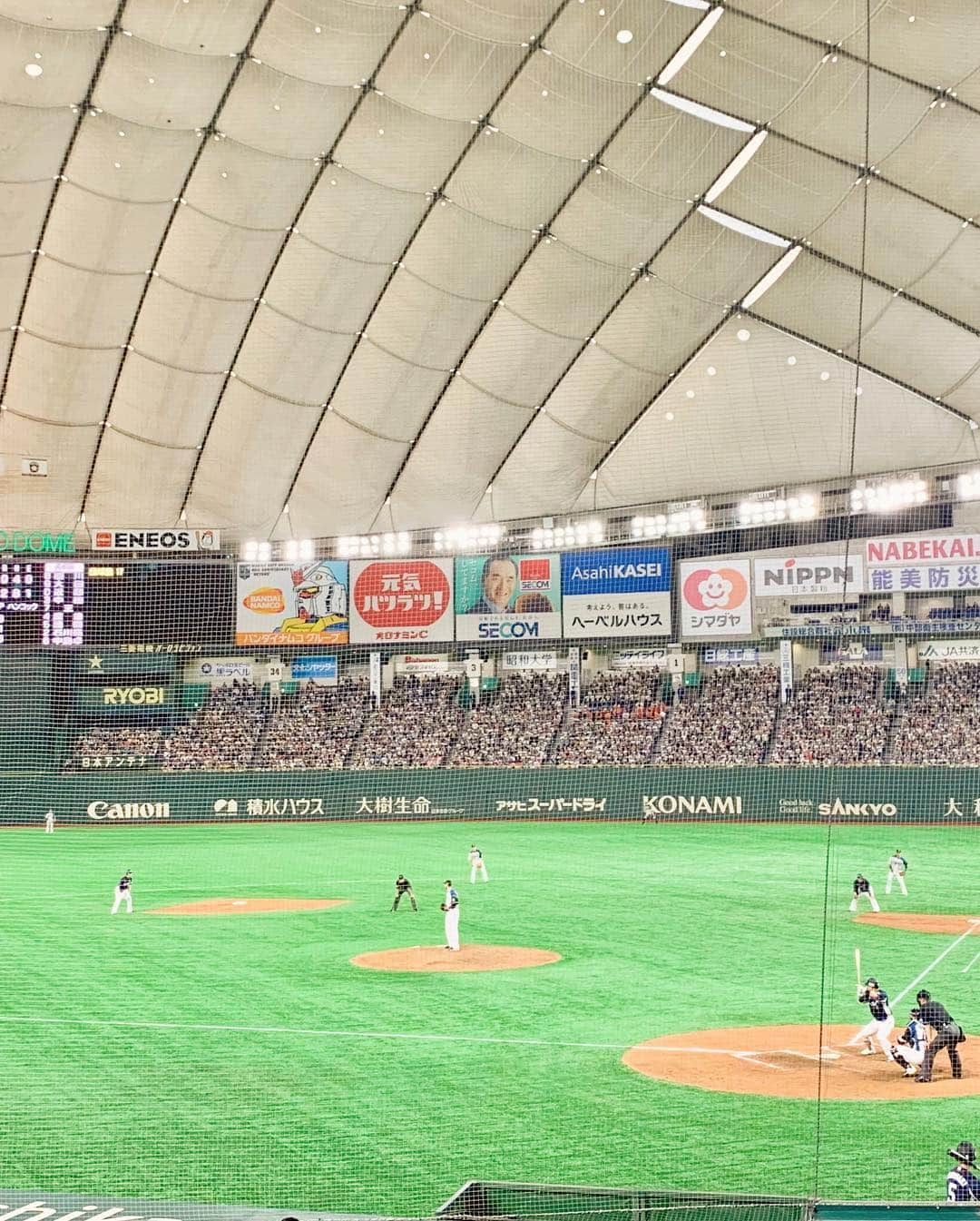 吉村優さんのインスタグラム写真 - (吉村優Instagram)「桜花賞馬券っ😍 * 日曜日のパドック中継終わり WINS寄って良かったぁ🤣 🏇持って、野球観戦🙋‍♀️ 西武ライオンズvs日本ハムファイターズ ＠東京ドーム⚾︎ * ライオンズの最終回逆転勝利見応えありましたが、、 グランアレグリアも強かったですねぇ〜😭🙏✨✨ 桜花賞🌸的中して さらに幸せな野球観戦でしたっ😘 パドック中継で勉強している成果 出てきたかしら😂 そんな単純じゃないかっ笑 * 今日は週刊パ・リーグ♡ この後午後９時からの放送ですっ 是非ご覧下さいね😋 今週のゲストは、 #里崎智也 さん😘 * #桜花賞 #野球観戦 #野球 #東京ドーム #wins  #週刊パリーグ #パリーグ #馬券 #グリーンチャンネル  #グランアレグリア #ウォッカ #パドック」4月8日 20時08分 - yuyoshimura87