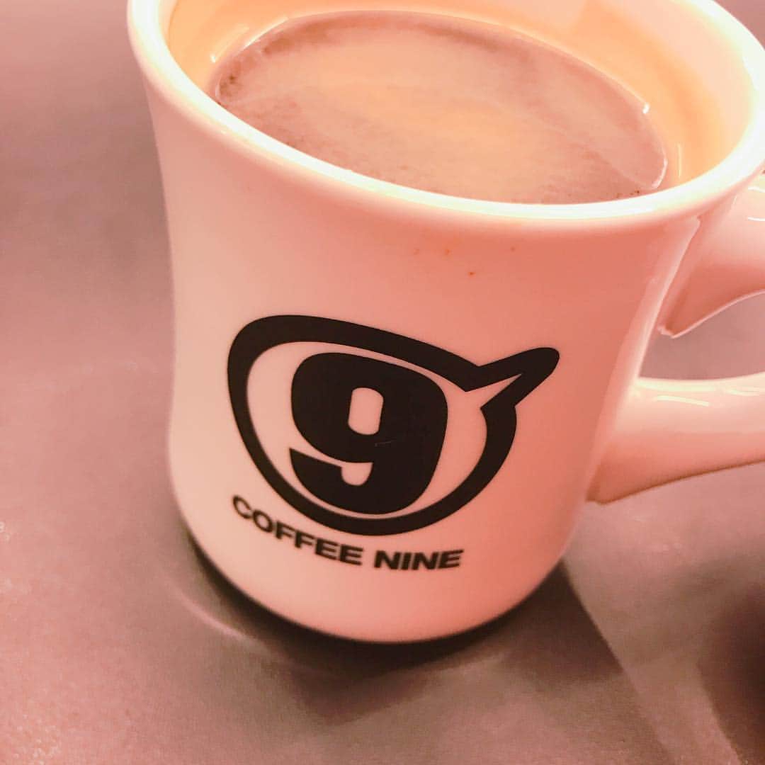 ジンソクさんのインスタグラム写真 - (ジンソクInstagram)「맛도 마인드도 너무나 좋아하는 카페 중 하나 #커피나인 #coffeenine」4月8日 20時13分 - jinstar