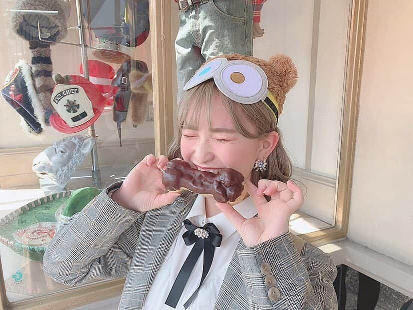 川崎成美さんのインスタグラム写真 - (川崎成美Instagram)「骨の形のエクレア🐻💓」4月8日 20時13分 - naru_1127