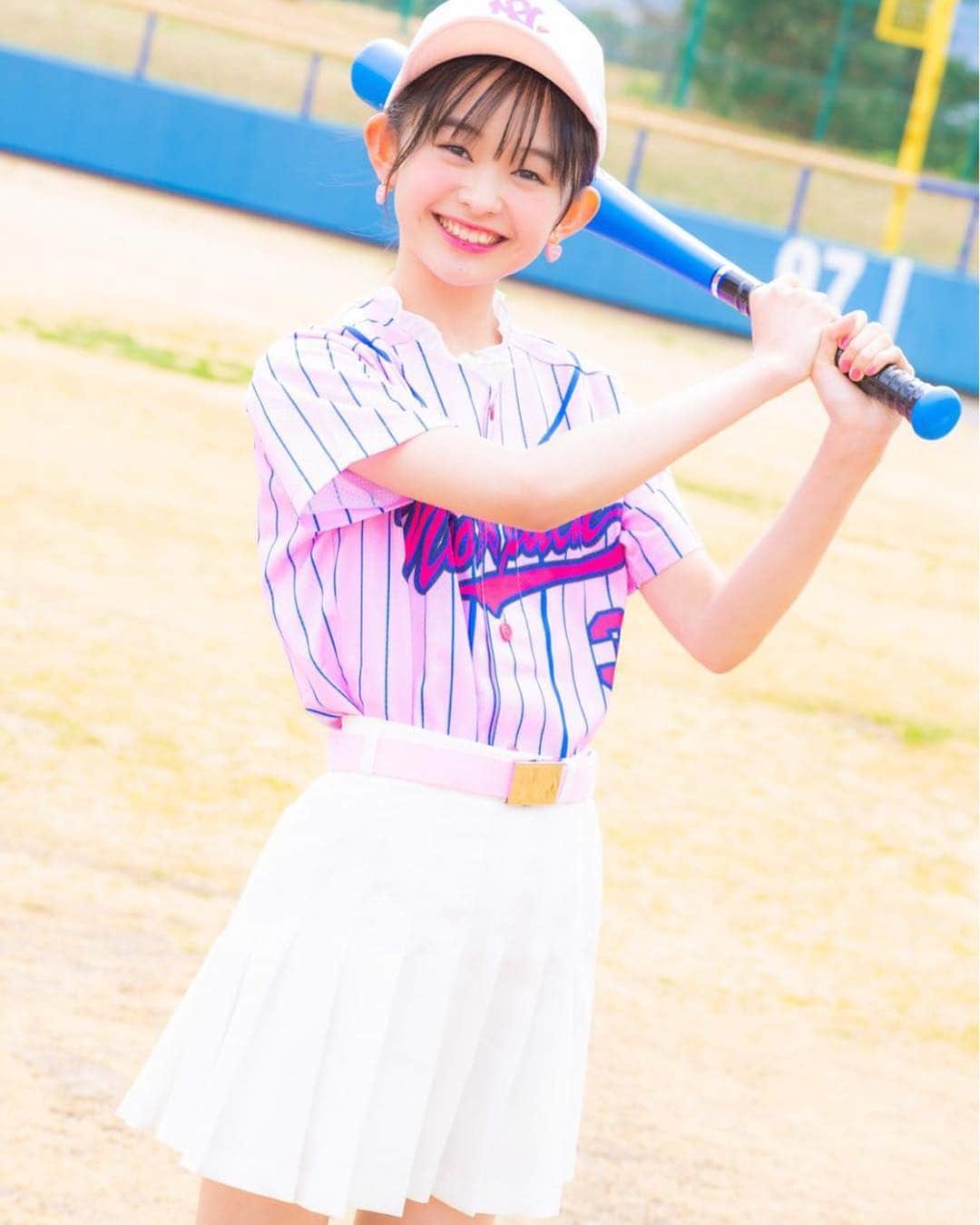 ニコ☆プチのインスタグラム：「4月28日に行われるプチ☆コレ9のテーマはセンバツオシャレ甲子園⚾️ オープニングムービーに出演する9人の選手を発表するよ👏  5人目は… ミスフルスイング 背番号3 キノン‼️ プチモも虜になる笑顔はホームラン級✨  6人目の選手の発表もお楽しみに💞  #ニコプチ #プチコレ #藤村木音 #プチコレ9 #キノンハピバ」