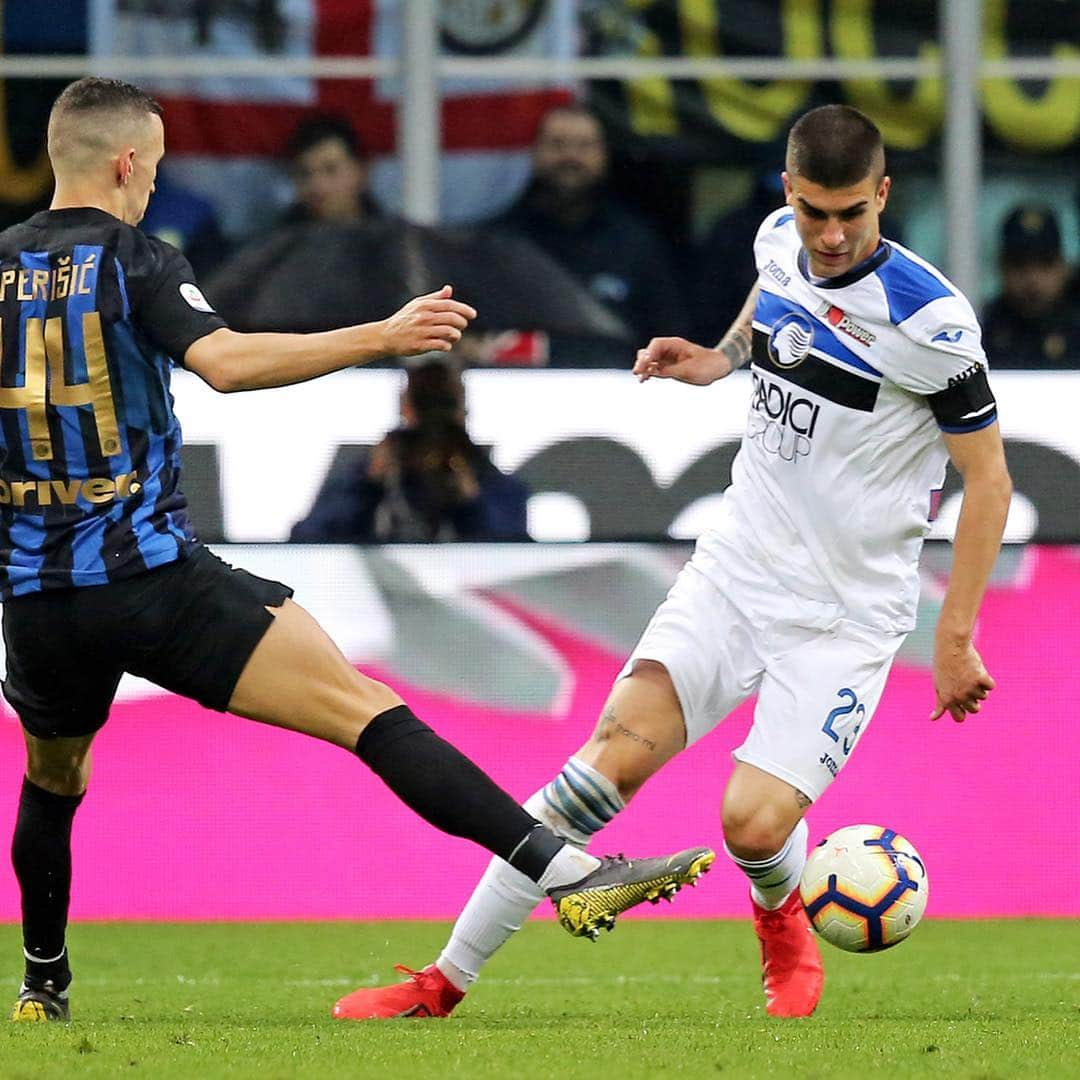 アタランタBCさんのインスタグラム写真 - (アタランタBCInstagram)「Grande gruppo, grande prestazione e ottimo punto conquistato al Meazza 💪🤝 #MondayMotivation 👊 #GoAtalantaGo ⚫️🔵 ~ #InterAtalanta #Atalanta #Bergamo #football #SerieATIM #calcio #forzaAtalanta」4月8日 20時26分 - atalantabc