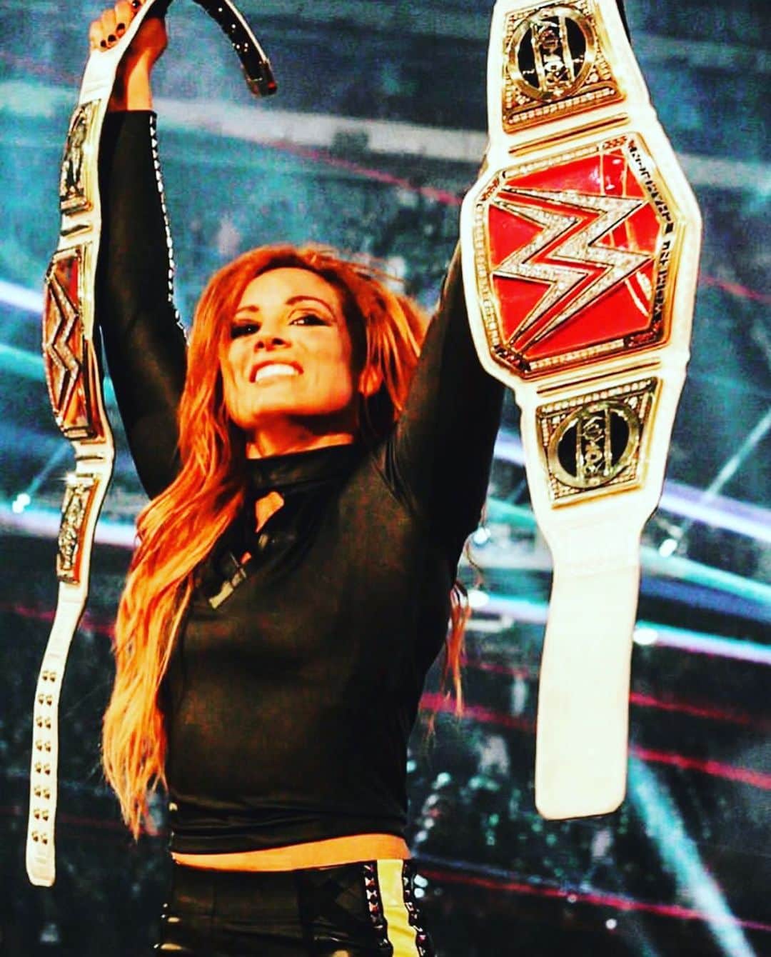 レベッカ・ノックスのインスタグラム：「I was once told when I said I wanted to Main Event #Wrestlemania, that “it’s nice to dream but be realistic”. I’m happy I didn’t take that advice. It is now unthinkable to think what was once unthinkable. Those 3 seconds last night were a lifetime in the making. Thank you to all of you who have been on this crazy whirlwind journey with me. I love you all. We’re only getting started. #becky2belts」