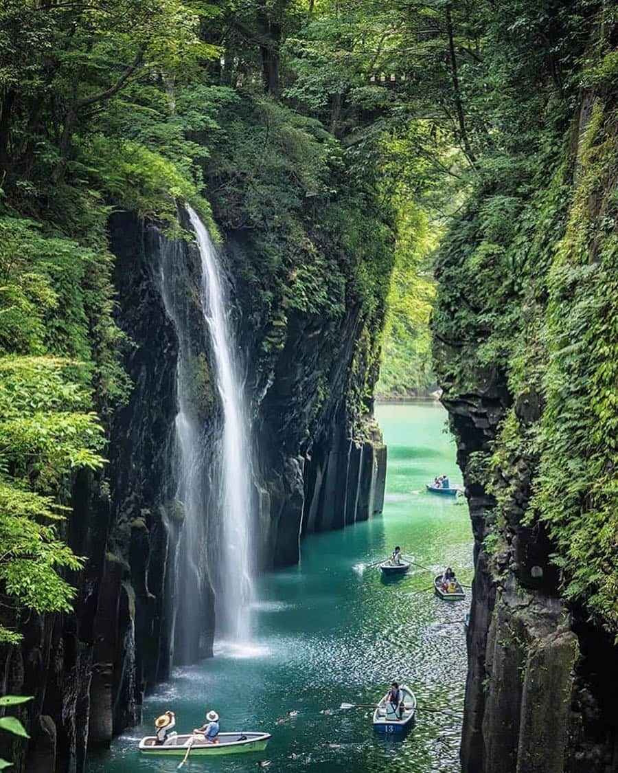 The Luxury Lifestyle Magazineさんのインスタグラム写真 - (The Luxury Lifestyle MagazineInstagram)「Miyazaki, Japan 💚  By: @hrk1108」4月8日 21時10分 - luxurylifestylemagazine