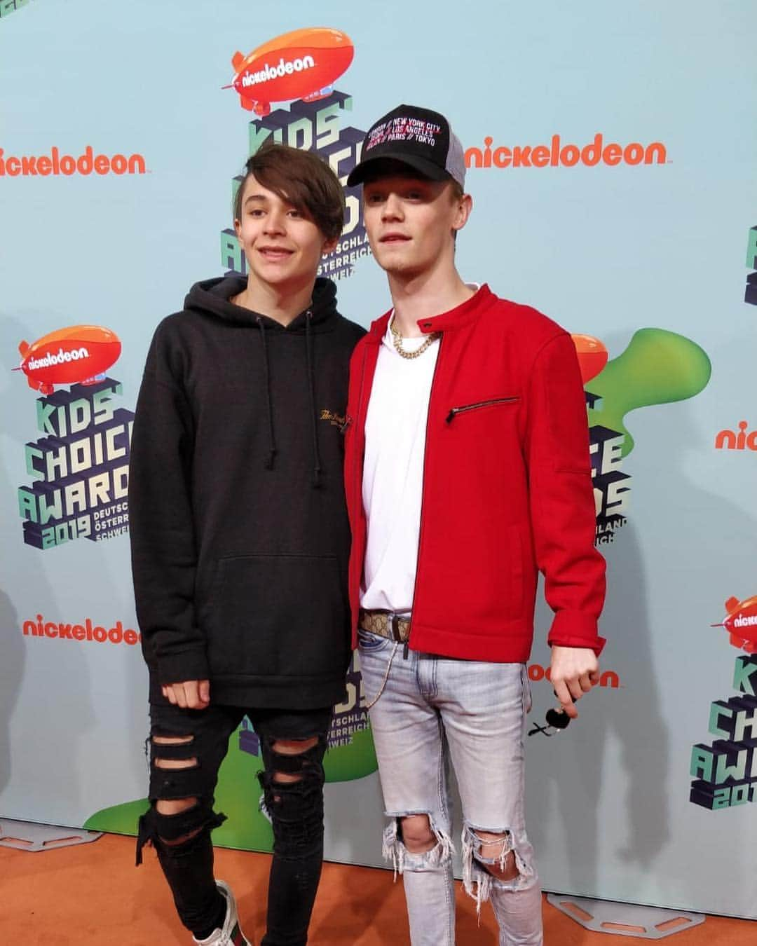 Bars and Melodyさんのインスタグラム写真 - (Bars and MelodyInstagram)「Kids Choice Awards💜」4月8日 21時22分 - barsandmelody