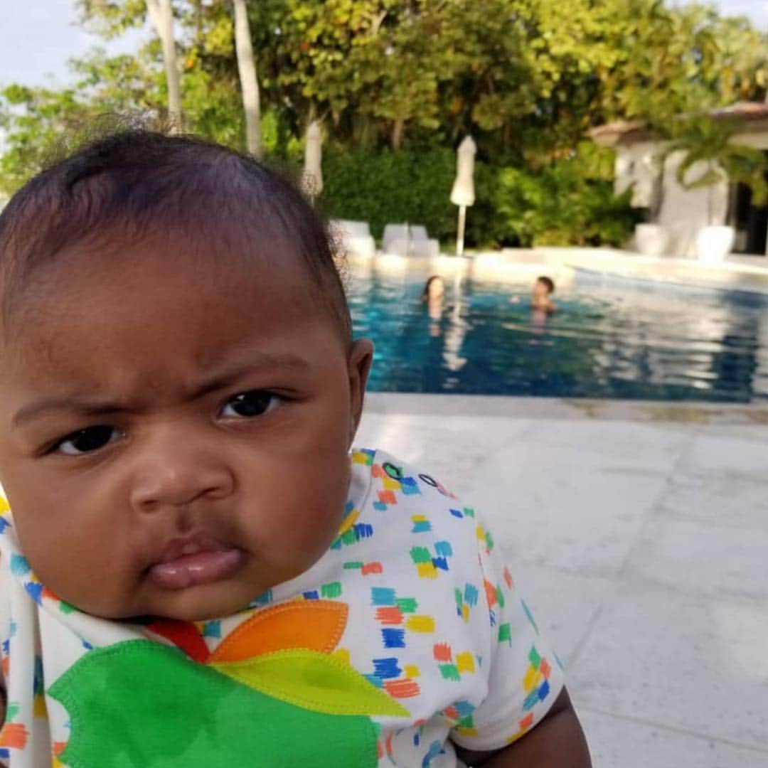 E! Onlineさんのインスタグラム写真 - (E! OnlineInstagram)「A whole Monday mood brought to you by Kaavia James, always. 😒 (📷: @gabunion)」4月8日 21時18分 - enews